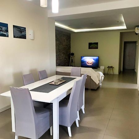 Pereybere -Mayfair Apartment A5 Pereybere Beach Εξωτερικό φωτογραφία